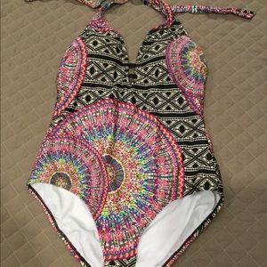 Women’s Plus One Piece Swim Suit